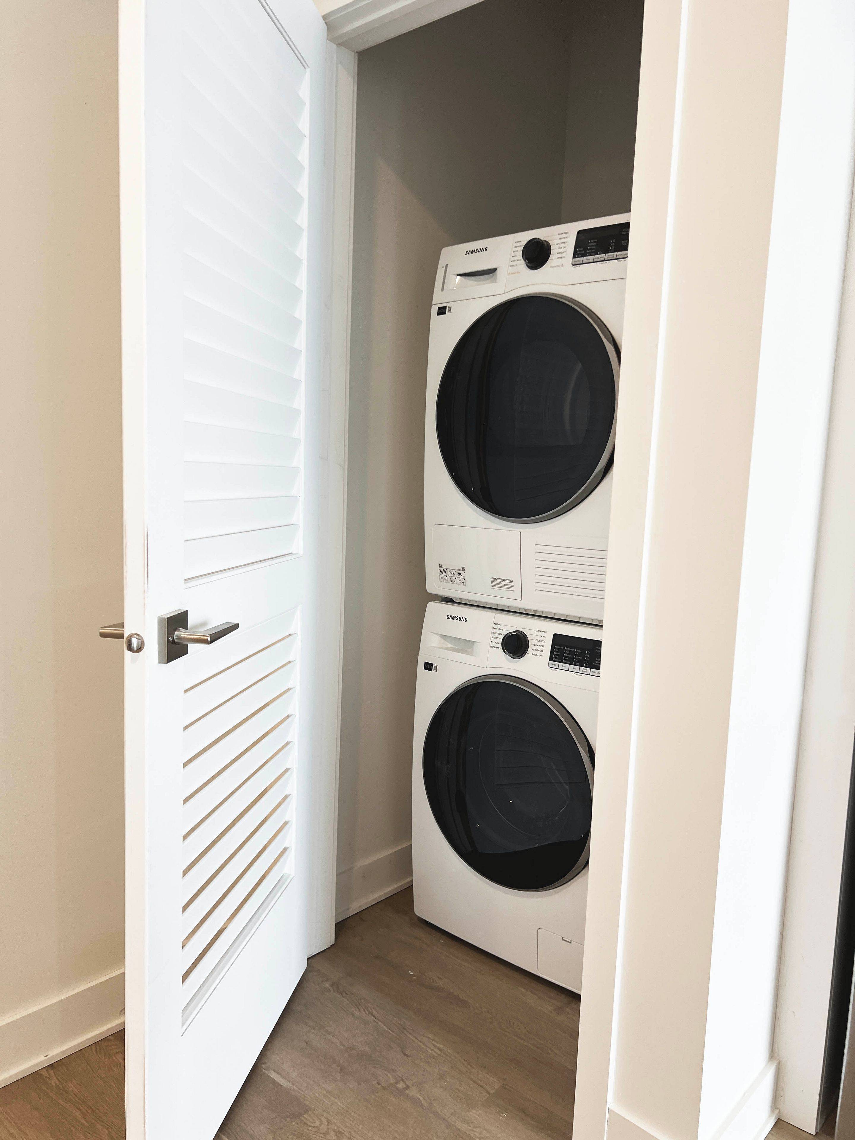 Carlingwood - Westboro And Area, ON K2A 4H9,1655 Carling AVE #B911