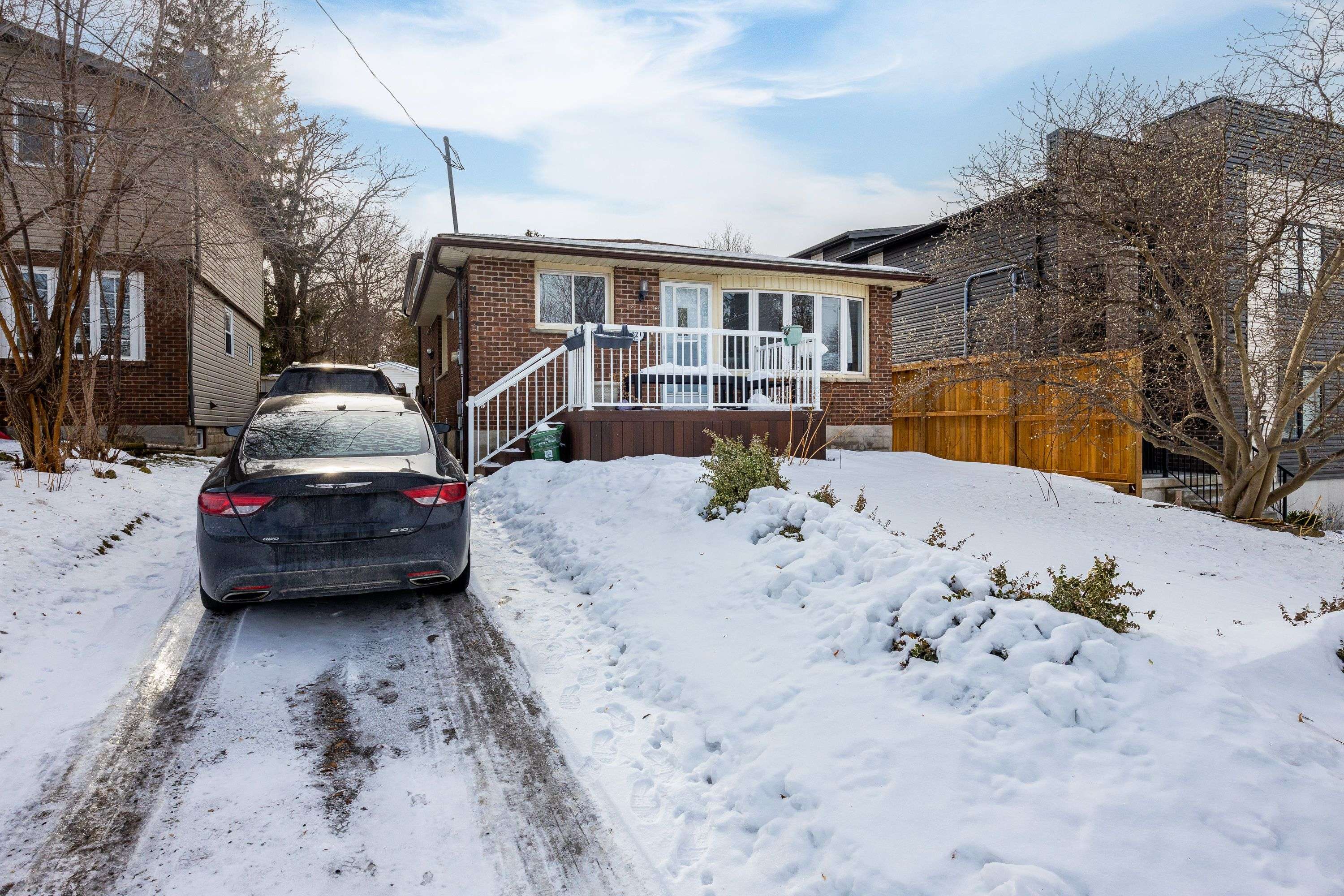 London South, ON N5Z 2Z4,329 Thompson RD