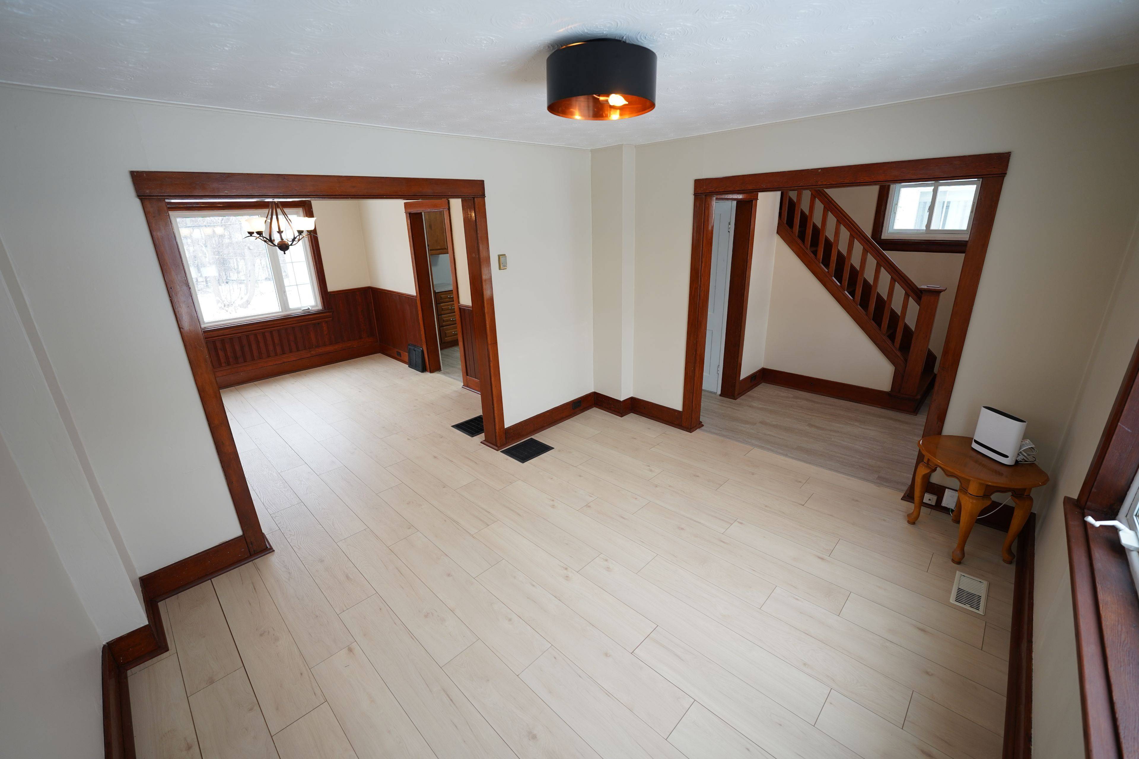 South Stormont, ON K0C 1P0,14 Saunders AVE N