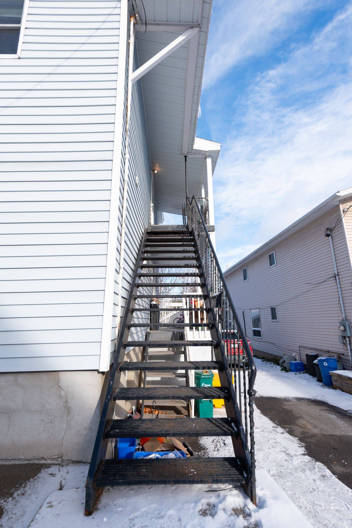 Vanier And Kingsview Park, ON K1L 5M7,273 SHAKESPEARE ST #2