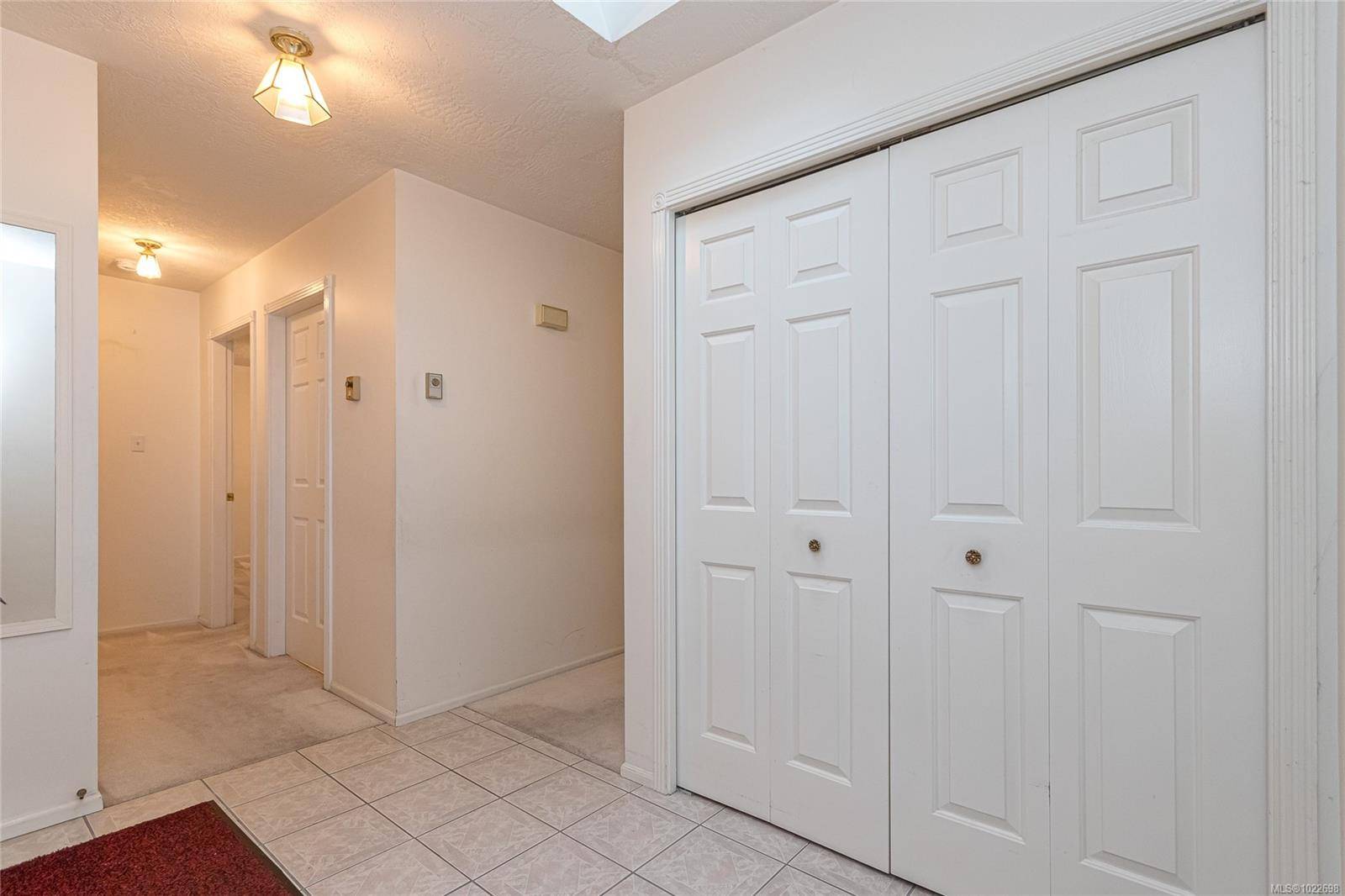 Saanich, BC V8Y 2K5,5110 Cordova Bay Rd #41