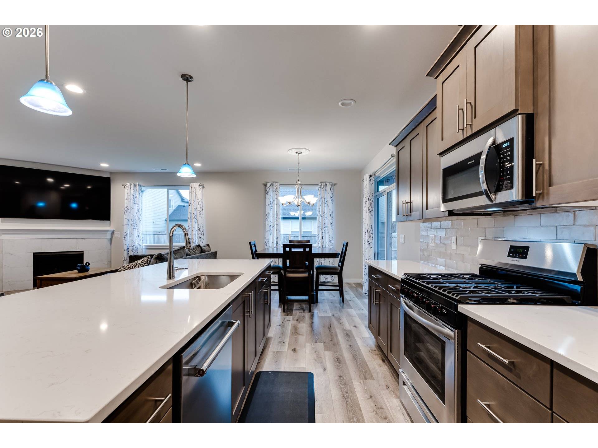 Junction City, OR 97448,2428 W 8TH AVE