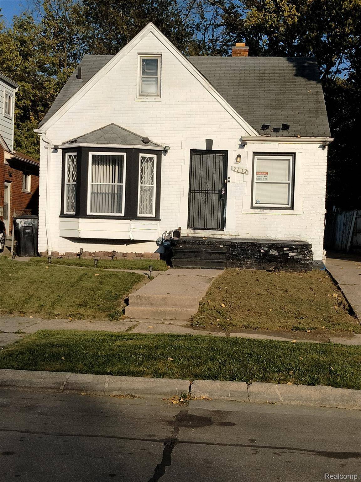 Detroit, MI 48228,9234 Whitcomb ST