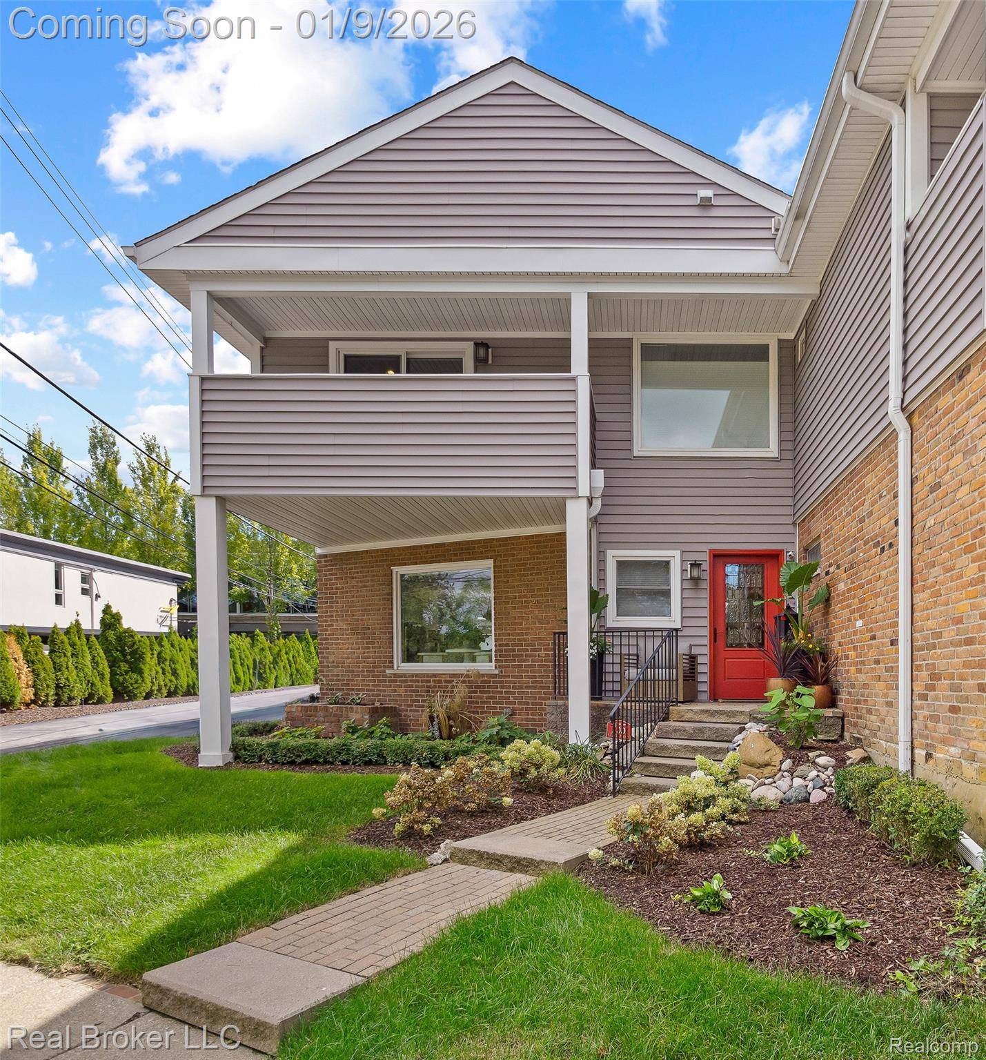 Birmingham, MI 48009,255 Southfield RD