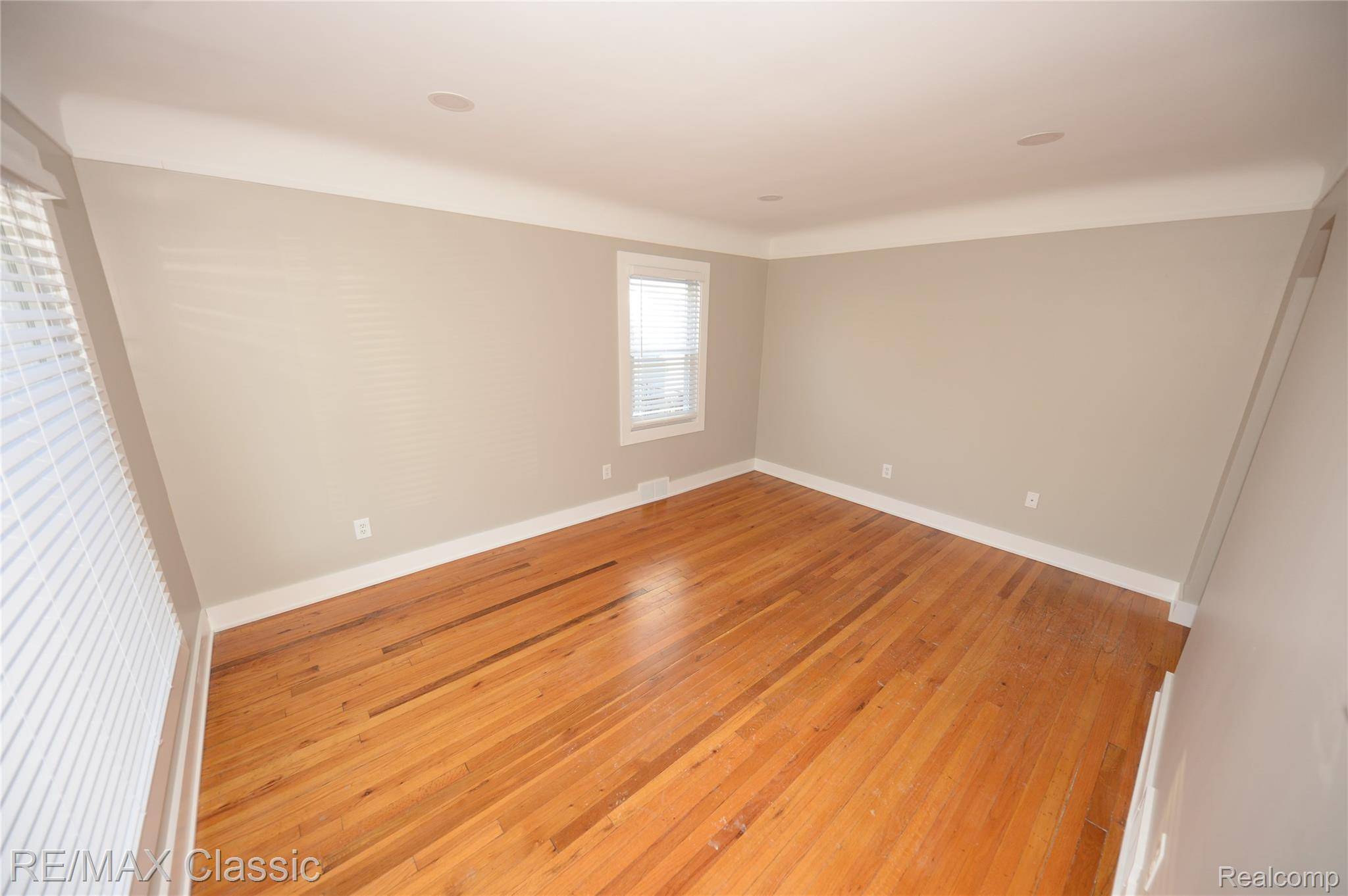 Royal Oak, MI 48073,3342 Prairie AVE