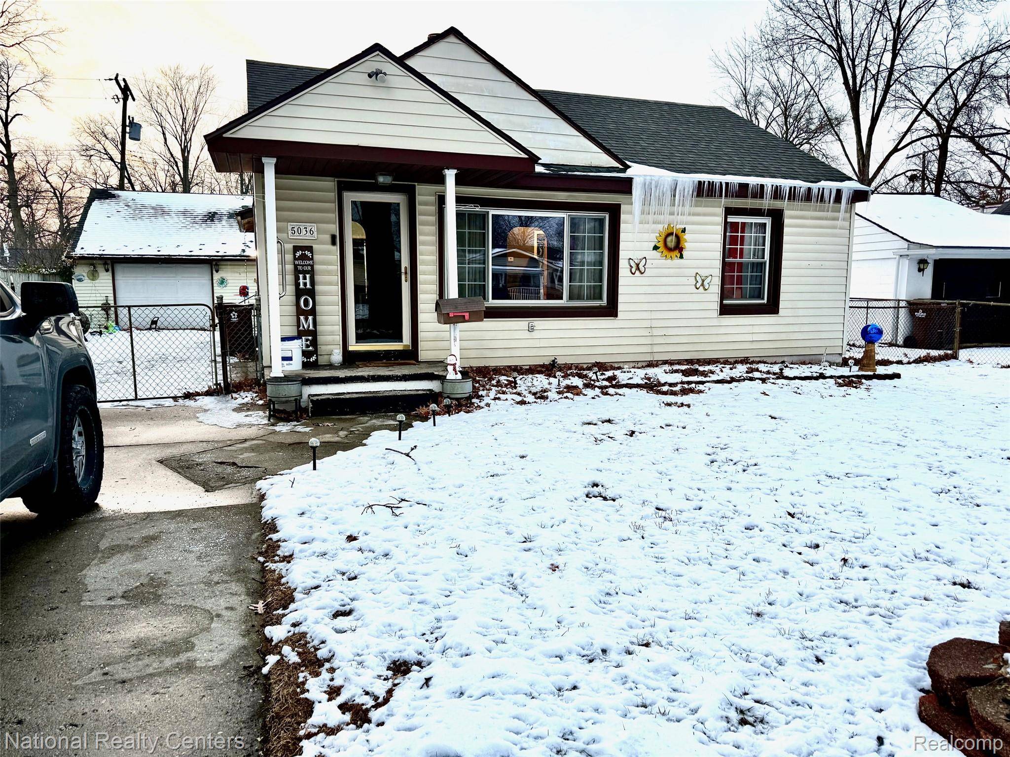 Wayne, MI 48184,5036 Moore ST