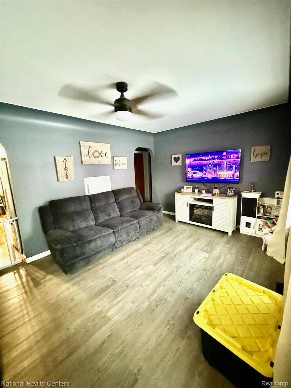 Wayne, MI 48184,5036 Moore ST