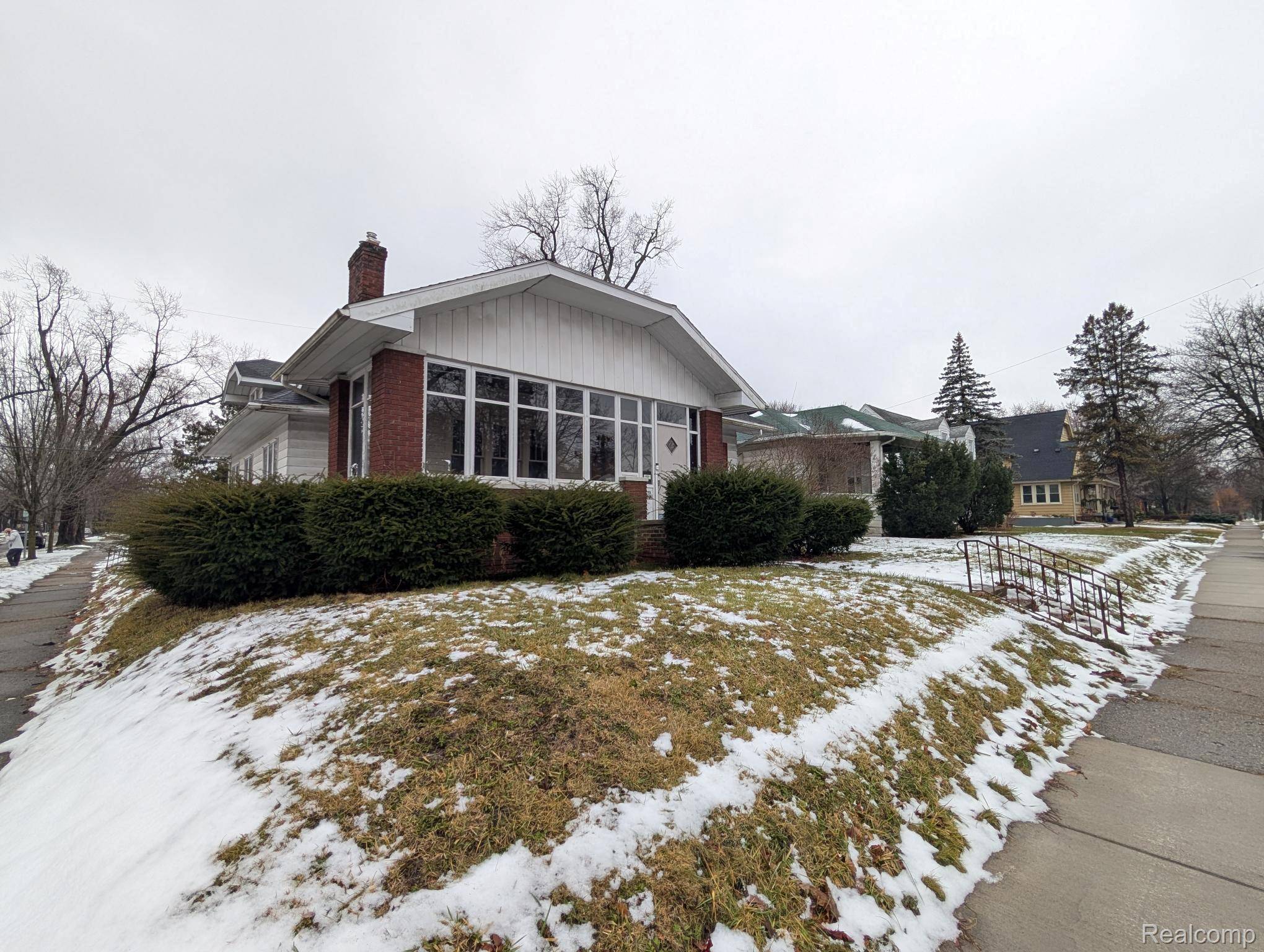 Flint, MI 48503,1622 E Court ST