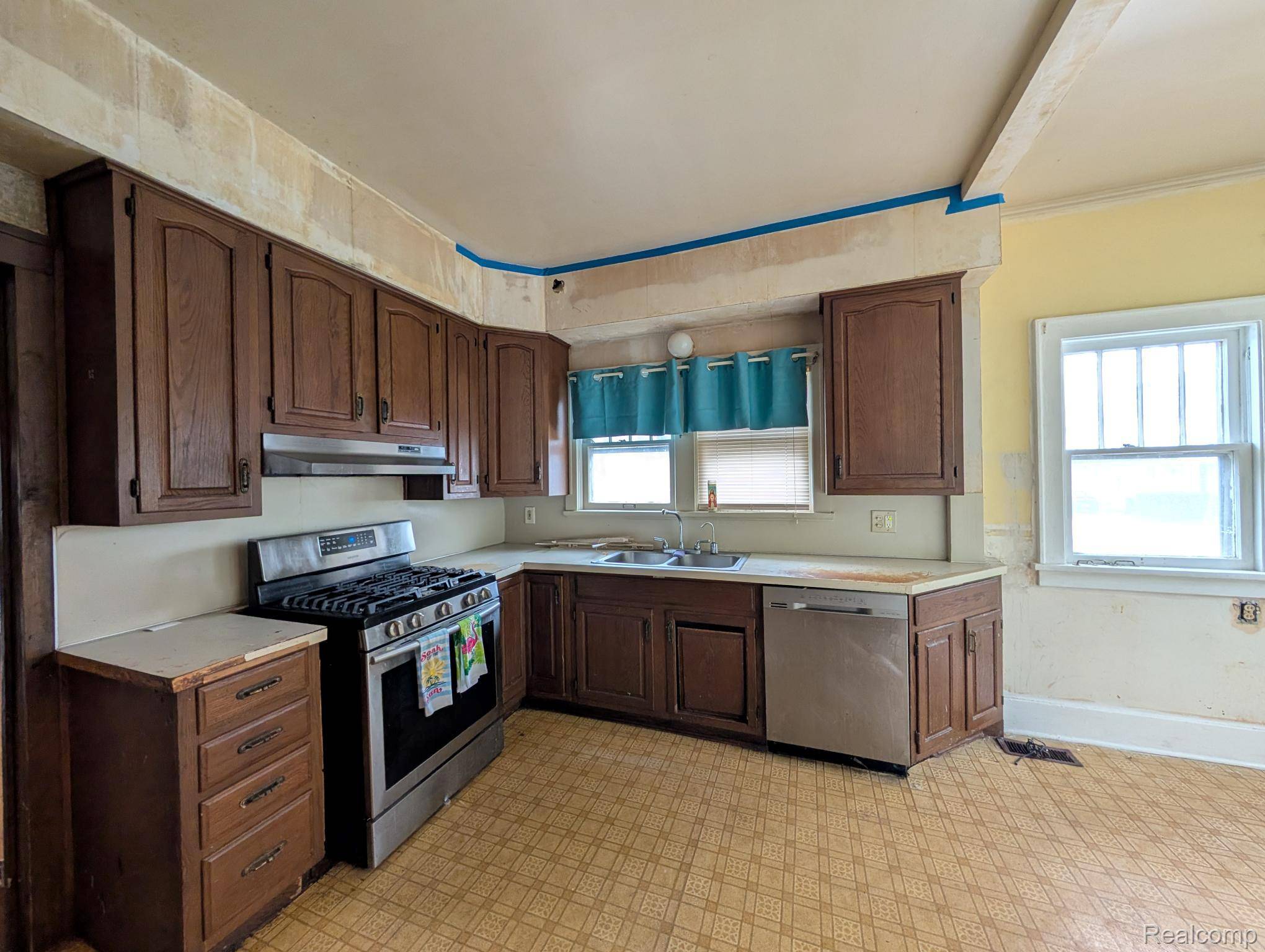 Flint, MI 48503,1622 E Court ST