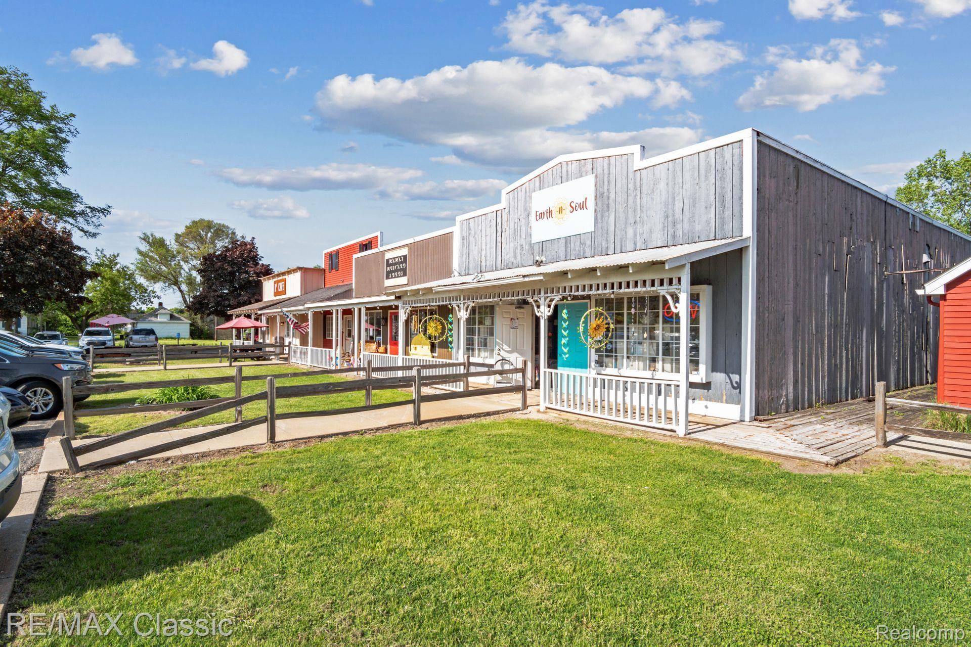 Highland, MI 48357,1427 Milford Rd S #1427