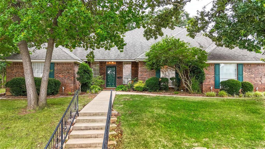 Denison, TX 75020,2100 Deer Run