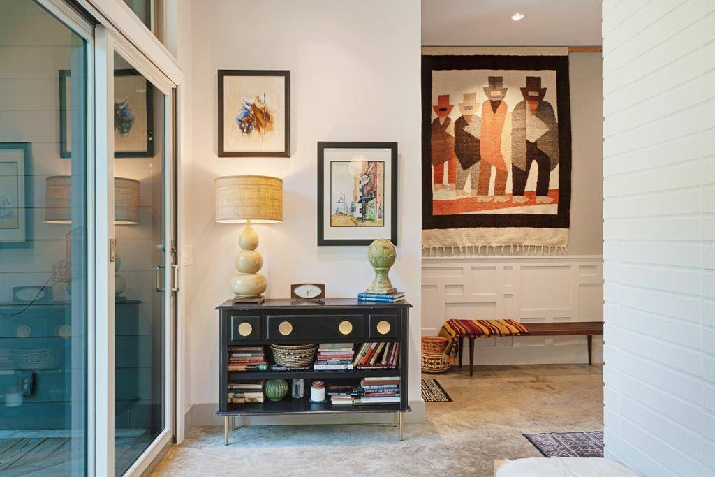 Powderly, TX 75473,323 County Road 44200