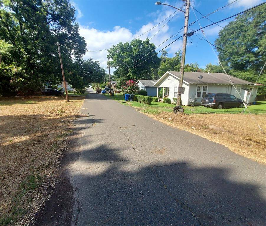 2415 Roosevelt, Shreveport, LA 71104