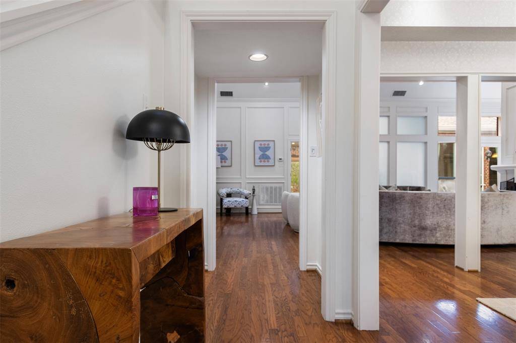 Dallas, TX 75225,7 Queensview Court