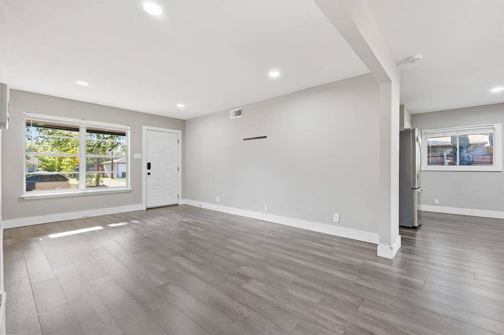 Dallas, TX 75214,6611 Highgate Lane