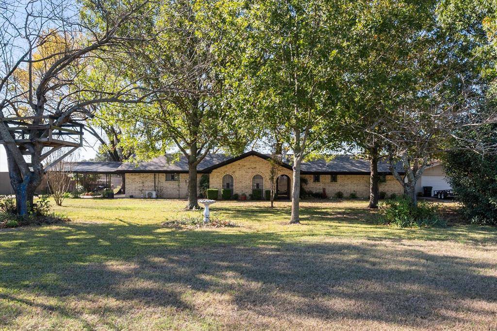 Kerens, TX 75144,2915 FM 636