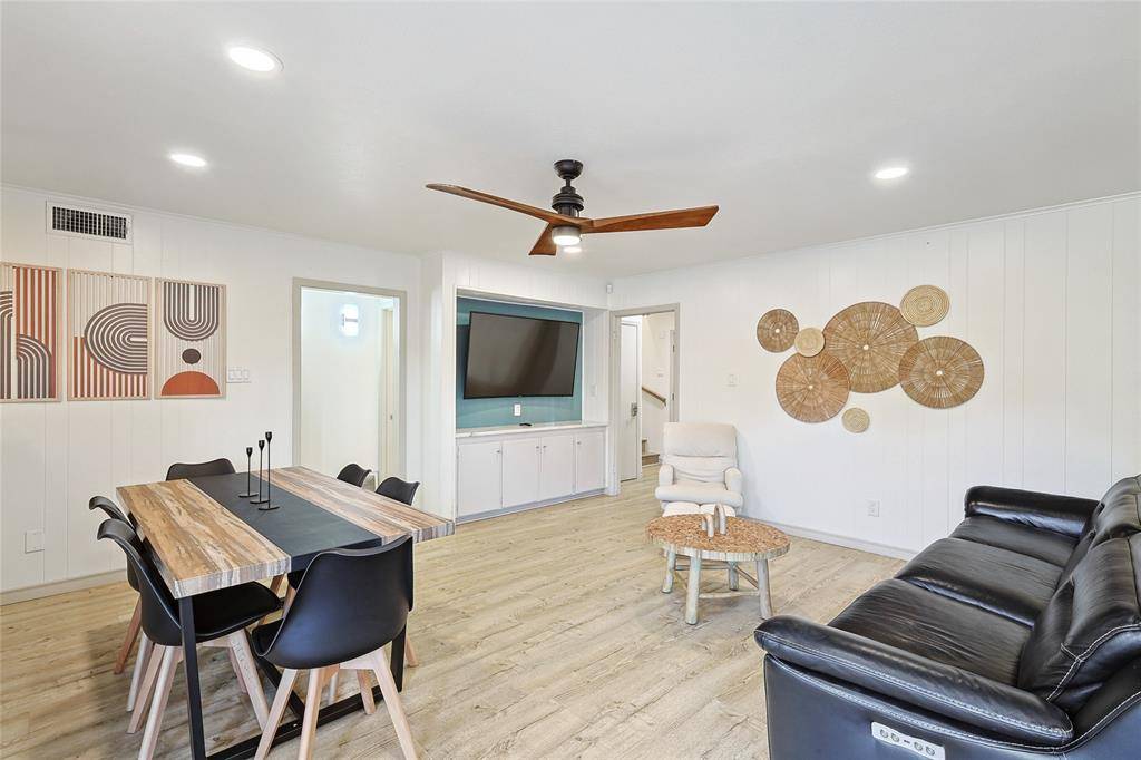 Dallas, TX 75248,7841 El Pensador Drive