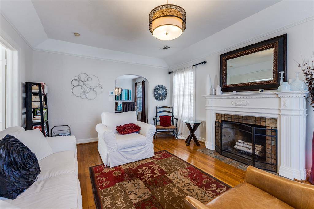 Dallas, TX 75223,519 Newell Avenue