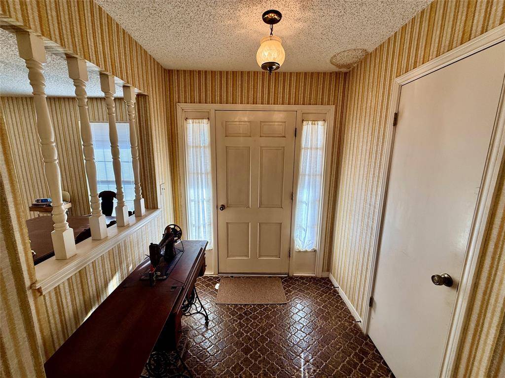 Graham, TX 76450,127 East Park Road