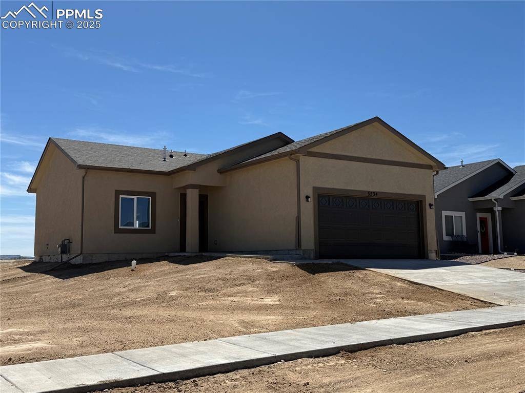 Pueblo, CO 81005,3534 Wapiti LN