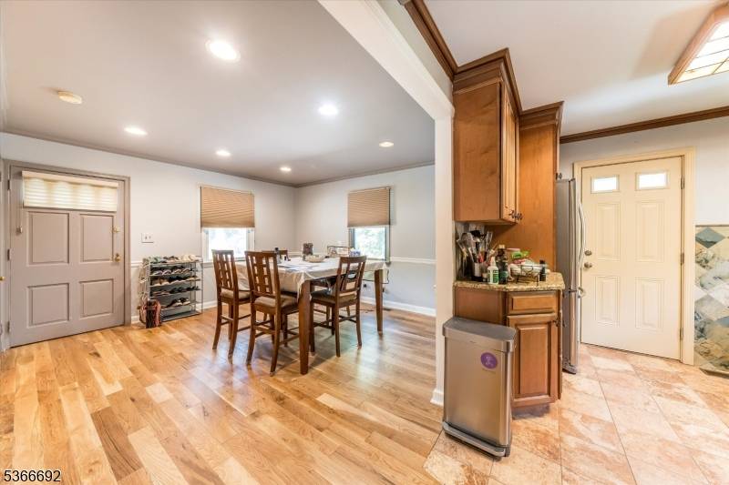 Roseland Boro, NJ 07068,518 Eagle Rock Avenue