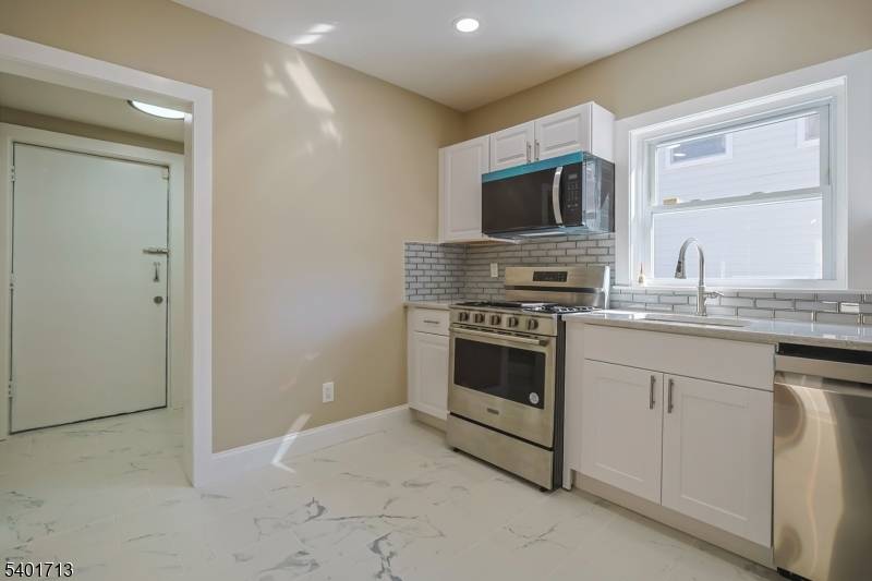 Plainfield City, NJ 07063,325 Manson Pl