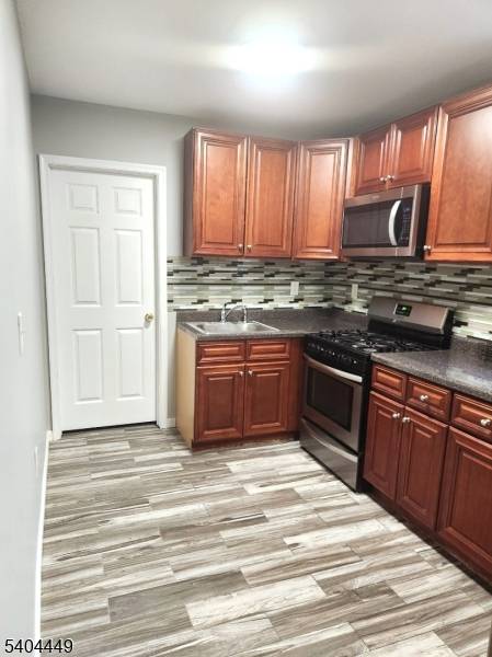 Newark City, NJ 07112,20 Yates Ave