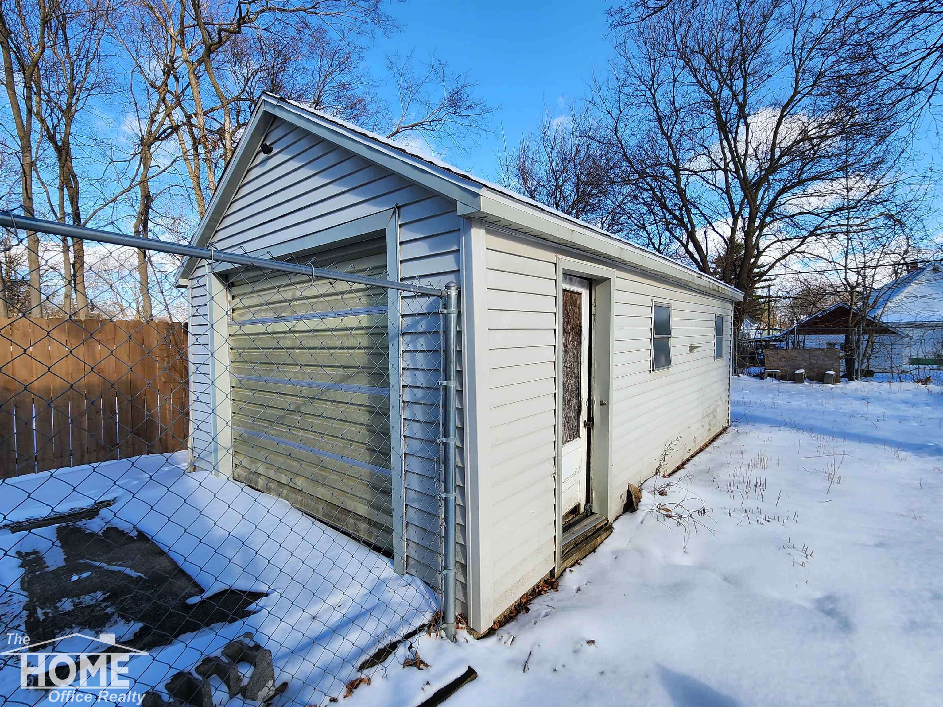 Owosso, MI 48867,755 Woodlawn AVE