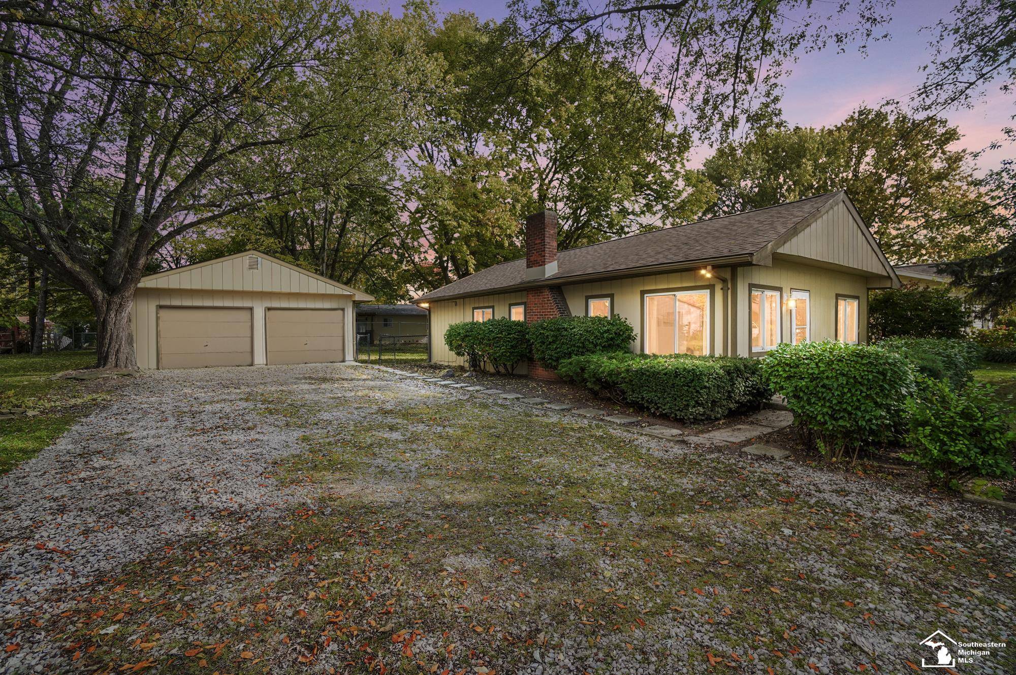 Monroe, MI 48162,3443 Iroquois TRL