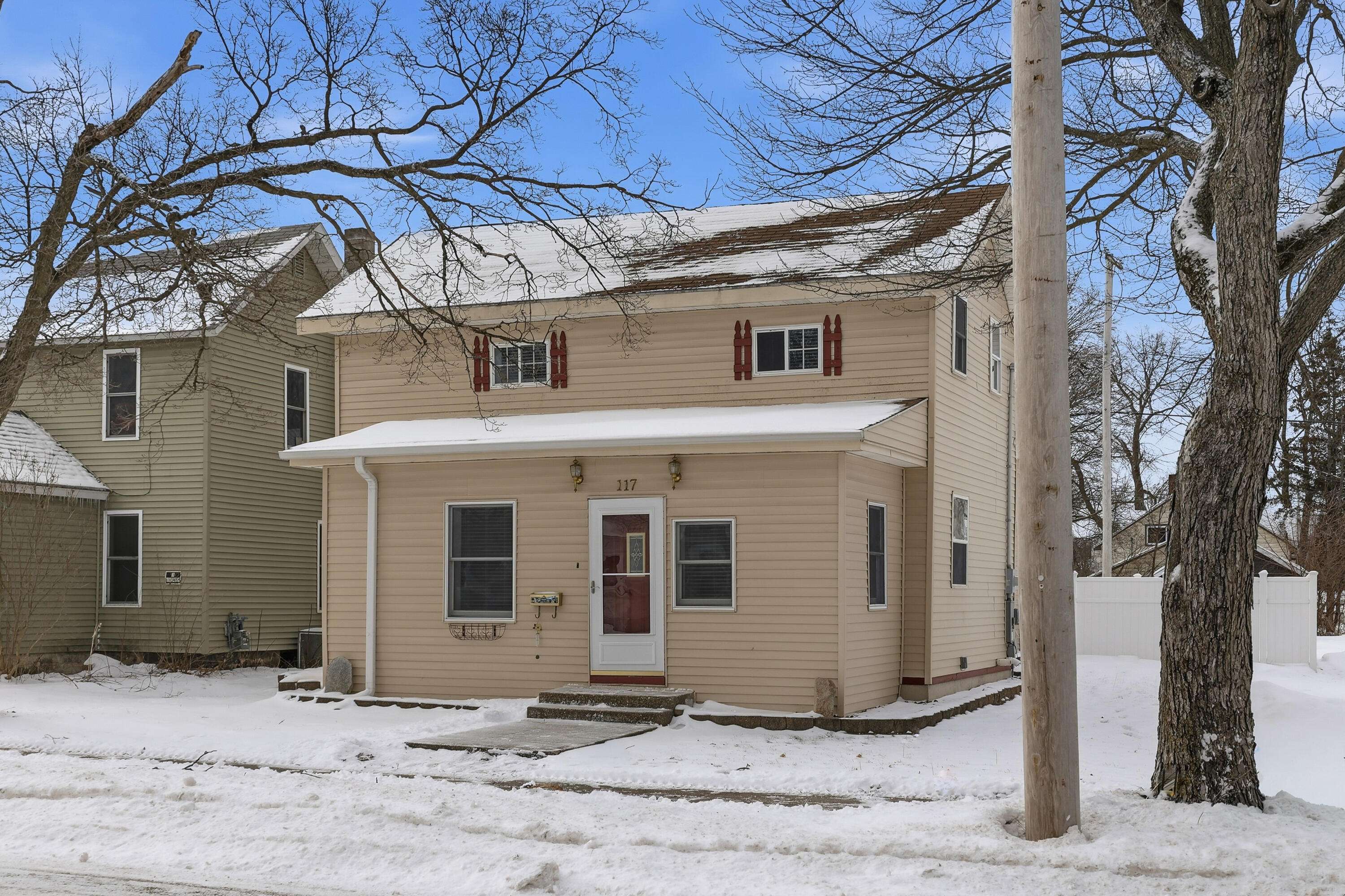 Big Rapids, MI 49307,117 N 3rd AVE