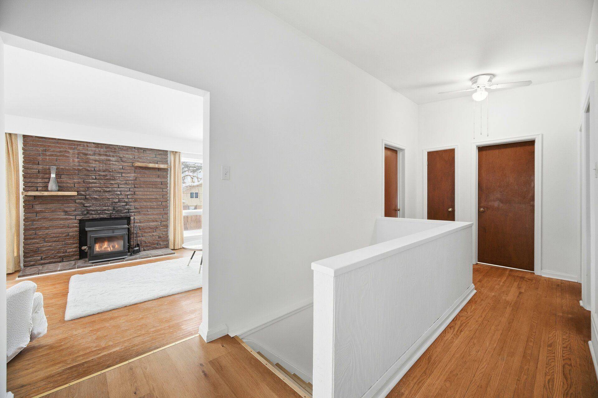 Whitby, ON L1N 3C2,128 Hillcrest DR