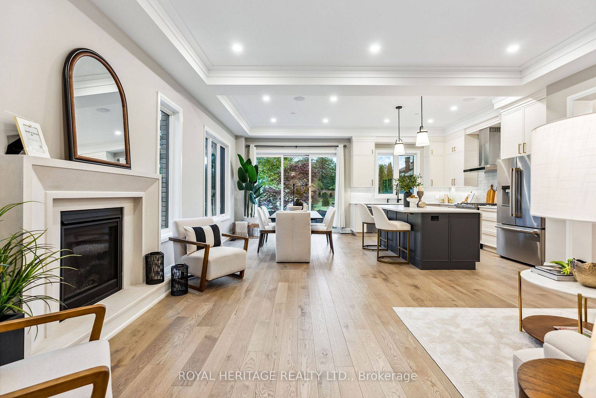 Whitby, ON L1N 2S6,7 Inverlynn WAY