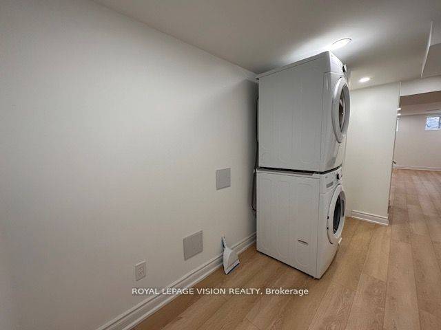 Pickering, ON L1X 0G3,1046 Cameo ST