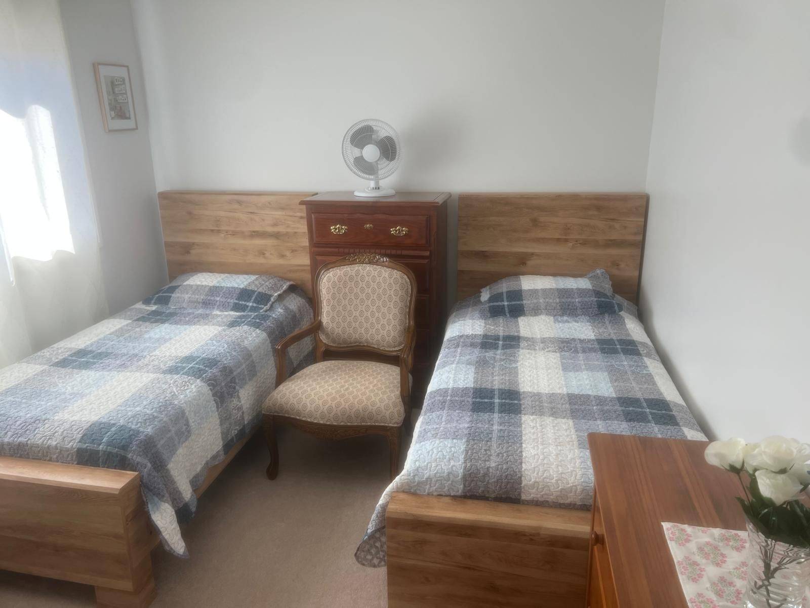 Ajax, ON L1T 3J3,14 Griffiths DR #1