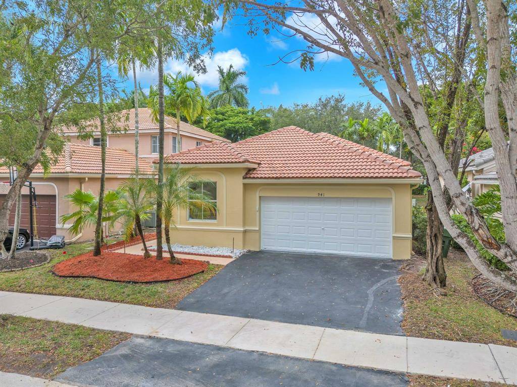 Weston, FL 33327,941 Bluewood Ter