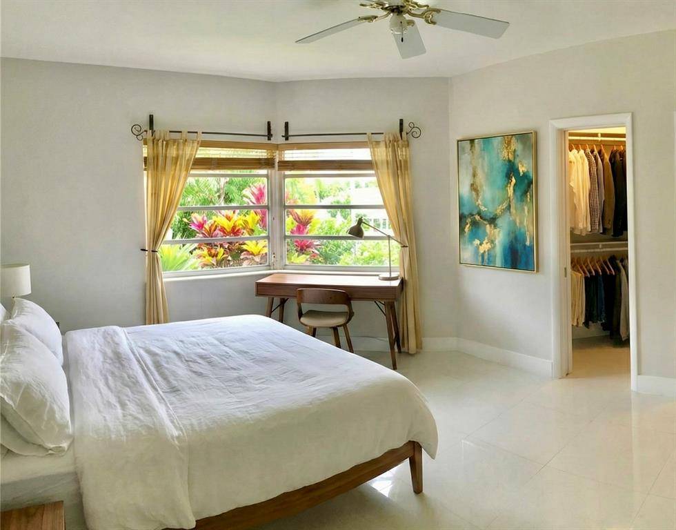 Bay Harbor Islands, FL 33154,9271 W Bay Harbor Dr #11