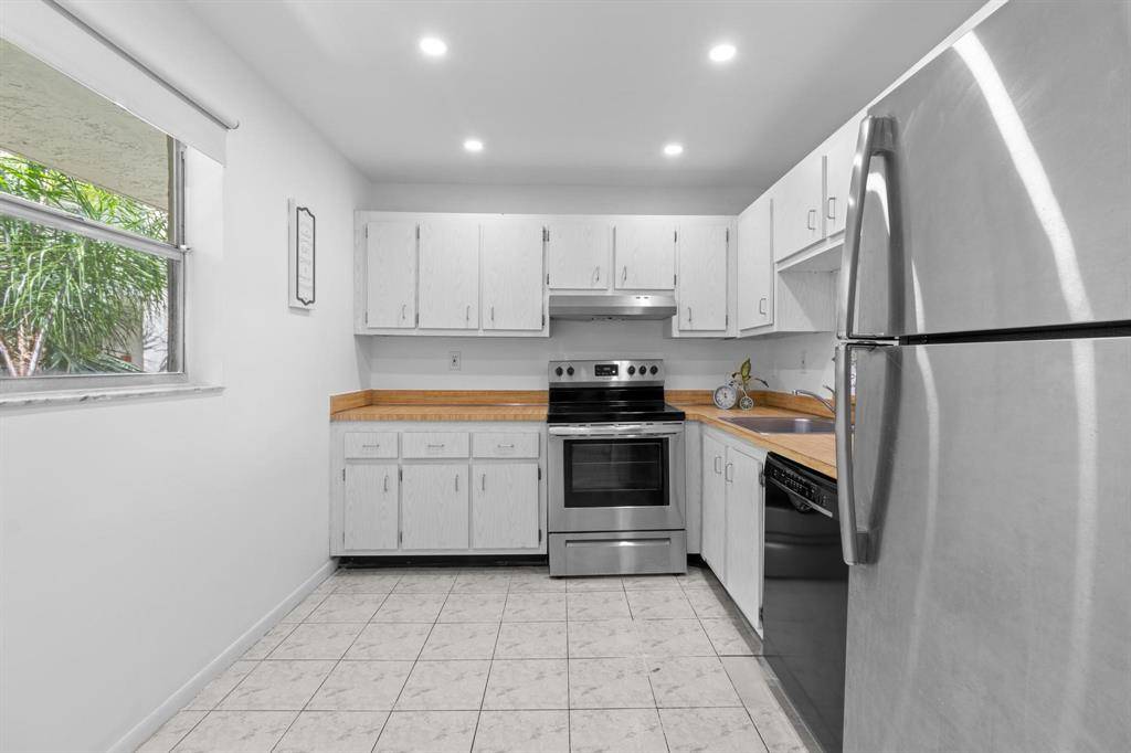 North Lauderdale, FL 33068,1830 SW 81st. Ave ##4317