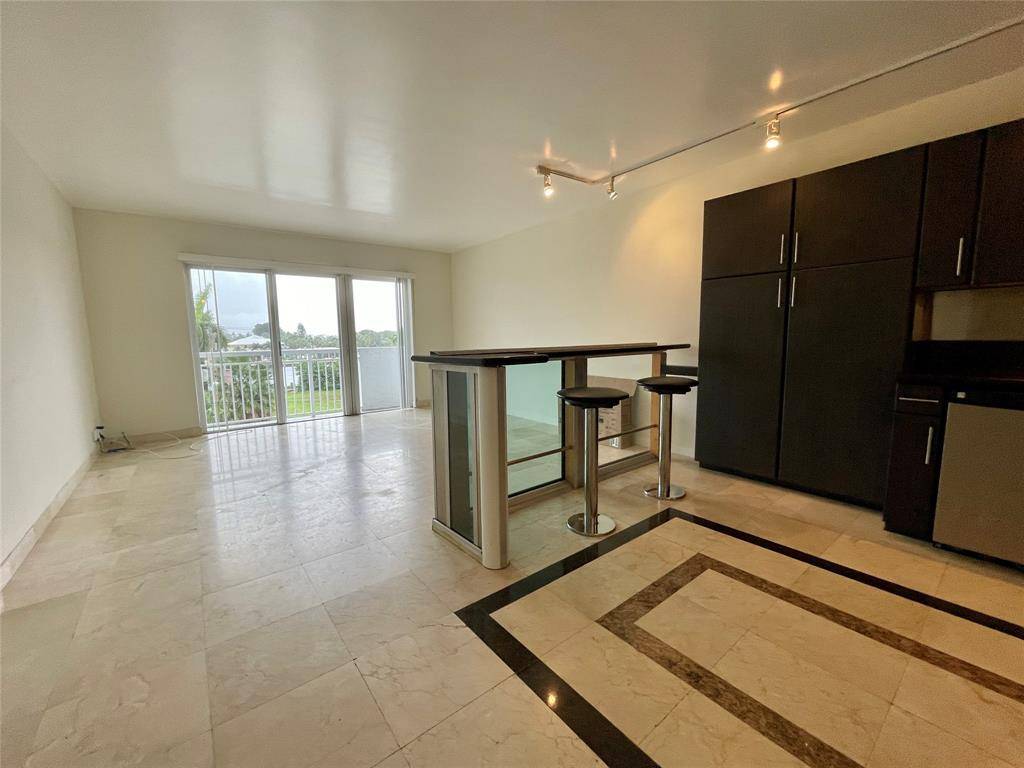 Fort Lauderdale, FL 33304,550 Bayshore Dr #411