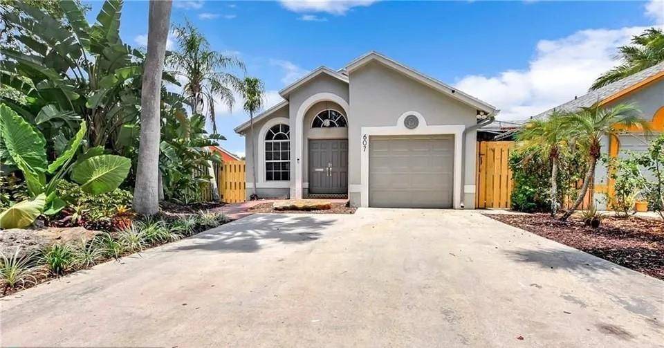 Fort Lauderdale, FL 33315,607 SW 15 Street