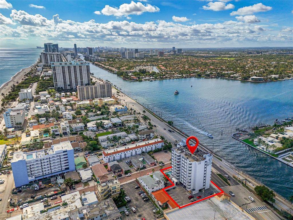 Hollywood, FL 33019,211 S Ocean Dr #301