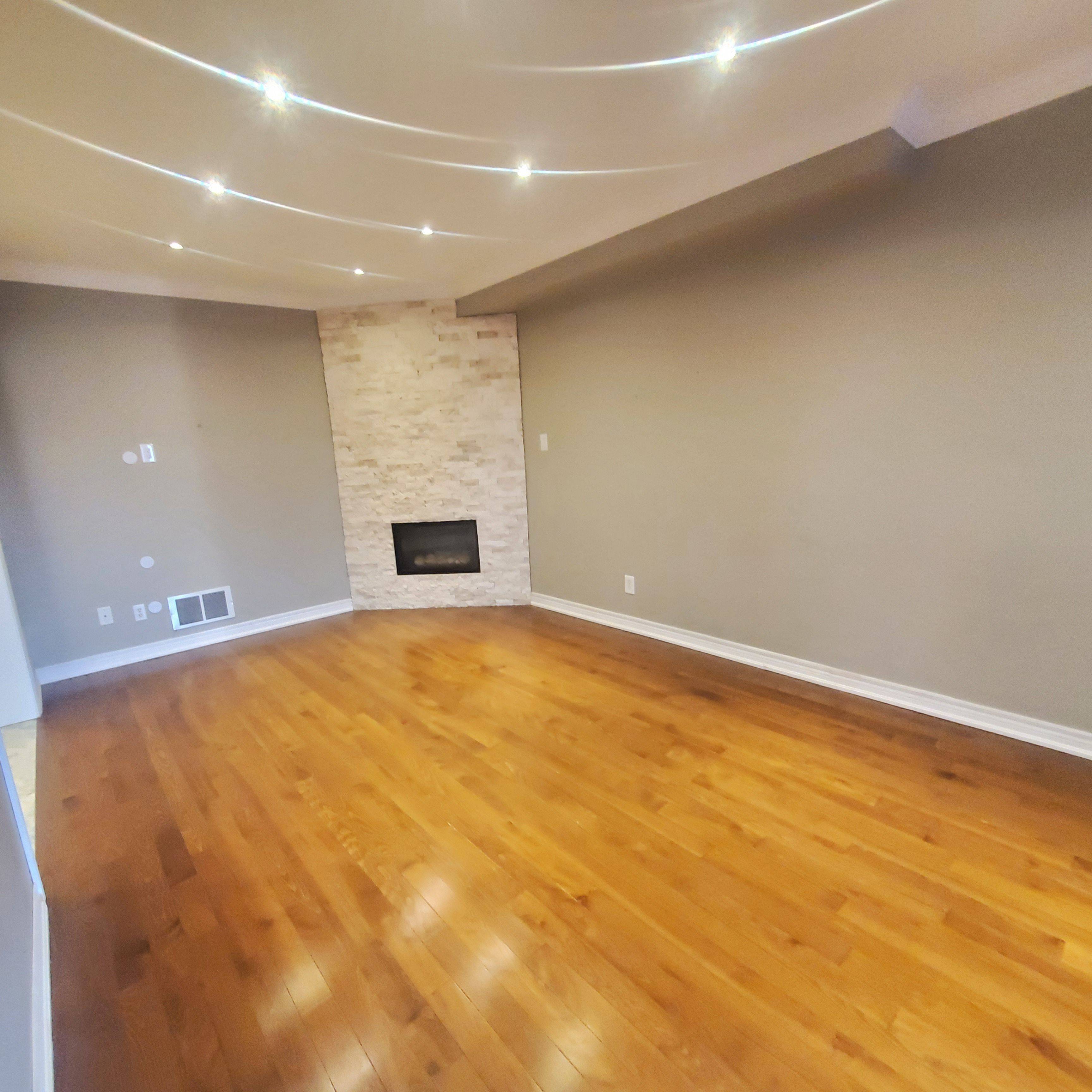 Vaughan, ON L6A 2W9,6 Solway AVE #MAIN AND 2ND FLOOR