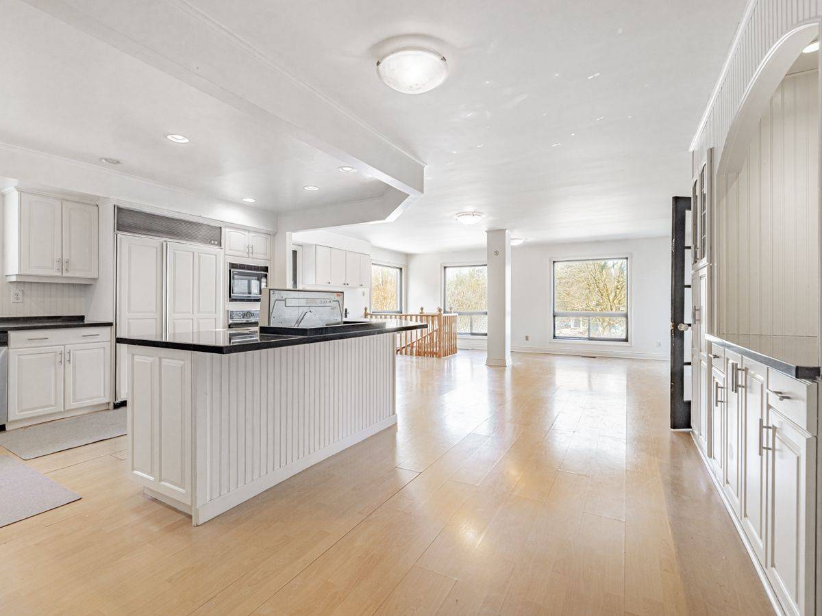 Whitchurch-stouffville, ON L4A 1Z2,4282 Vivian RD