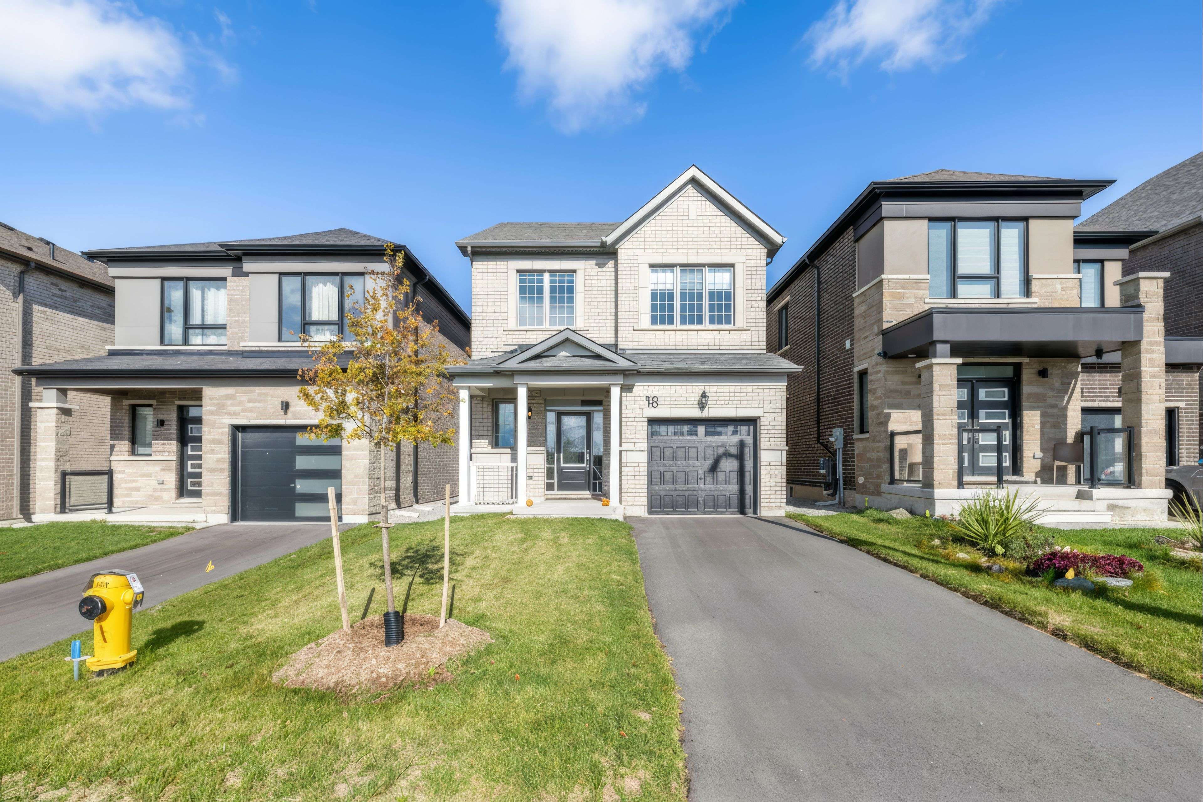 Barrie, ON L9J 0Y9,18 McBride TRL