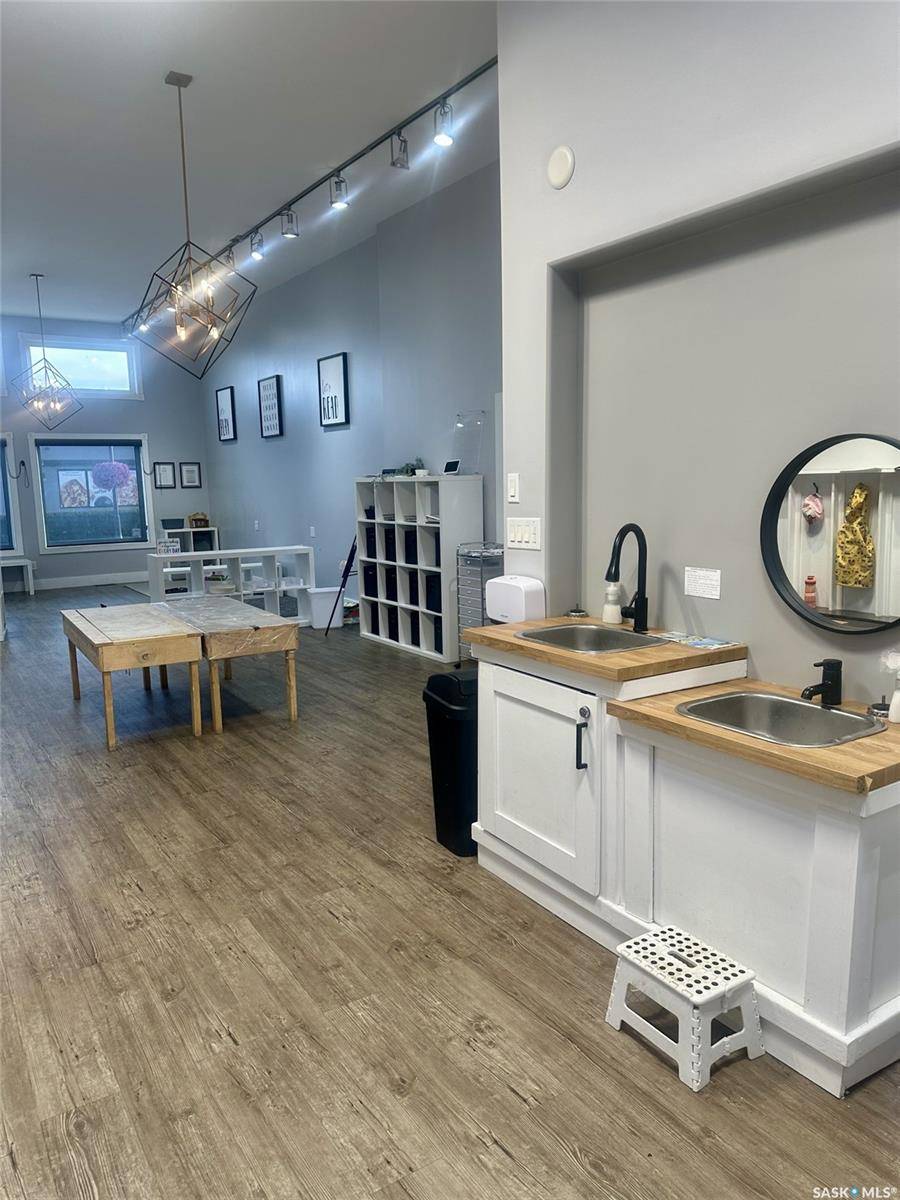 Warman, SK S0K 4S0,106 Central STREET E