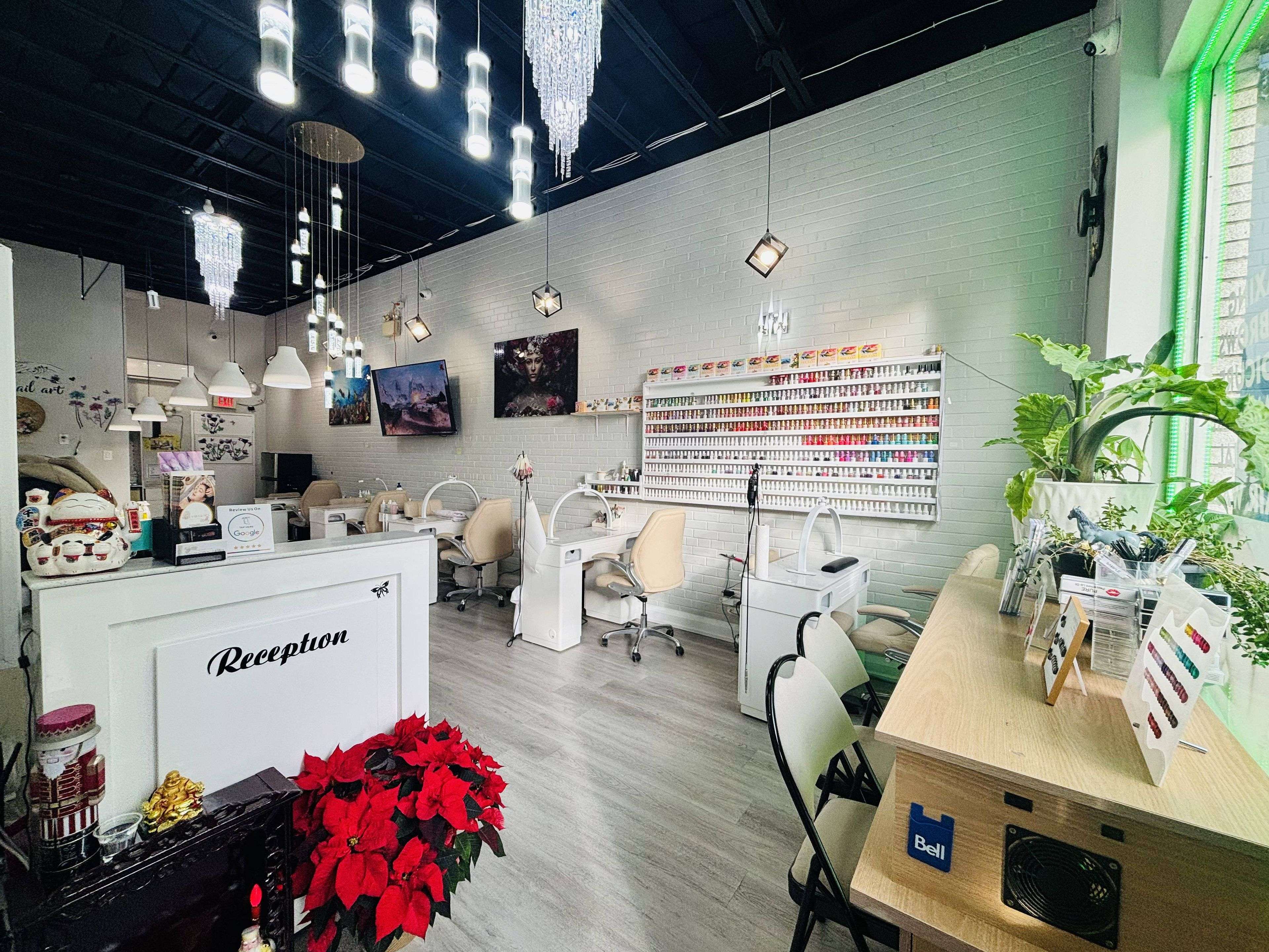 Mississauga, ON L5H 1H3,356A Lakeshore RD W