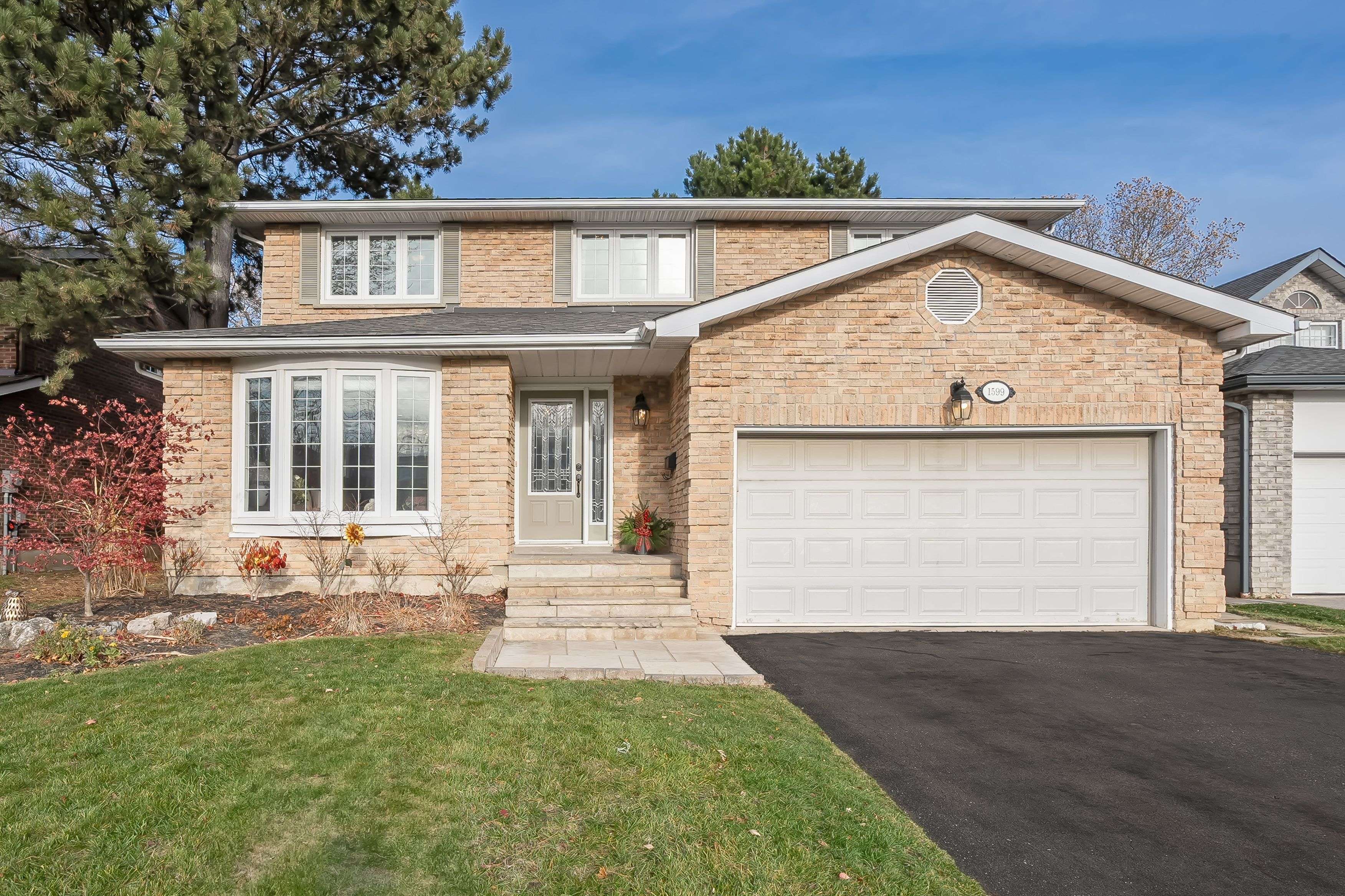 Mississauga, ON L5H 3T1,1599 Hermant CT