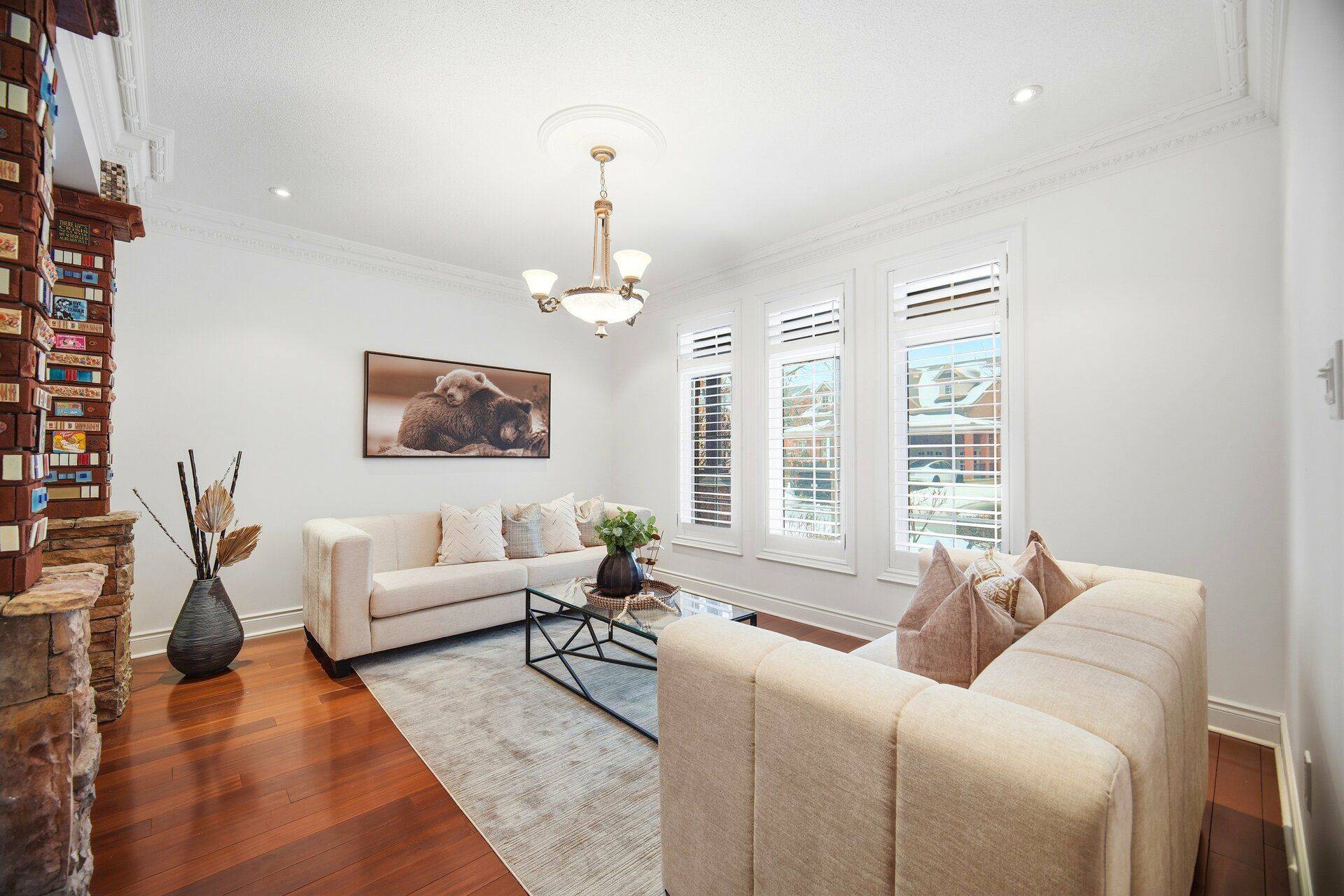 Brampton, ON L6Y 5K8,1592 Hallstone RD