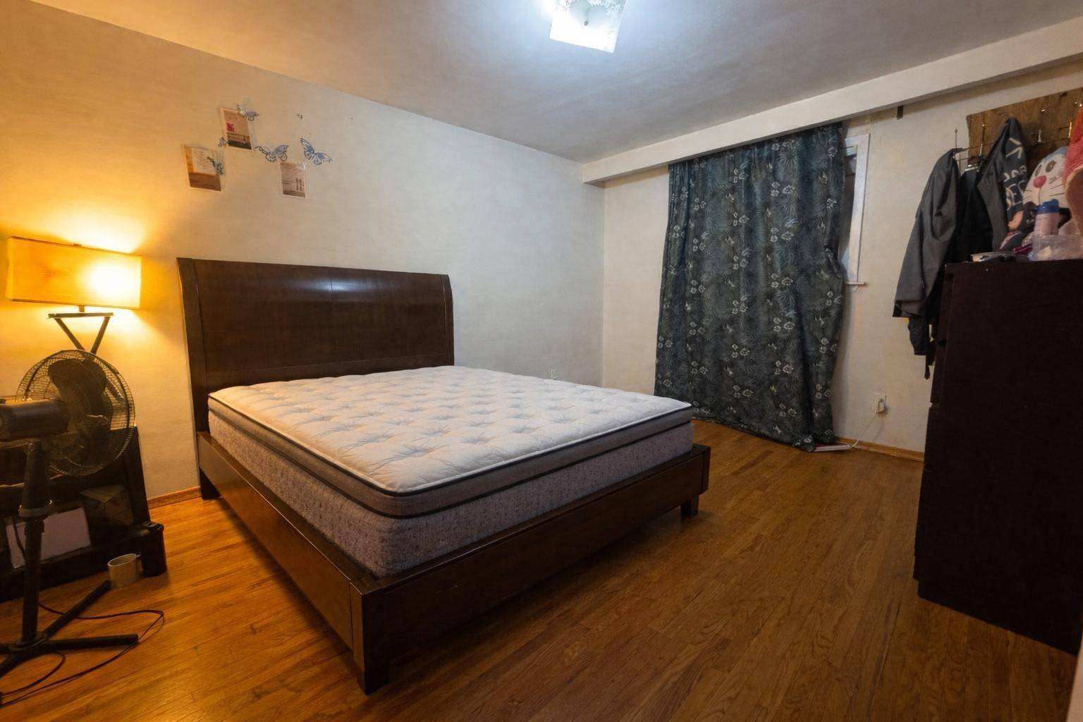 Mississauga, ON L4T 3S1,7523 Middlebrook ST #Upper