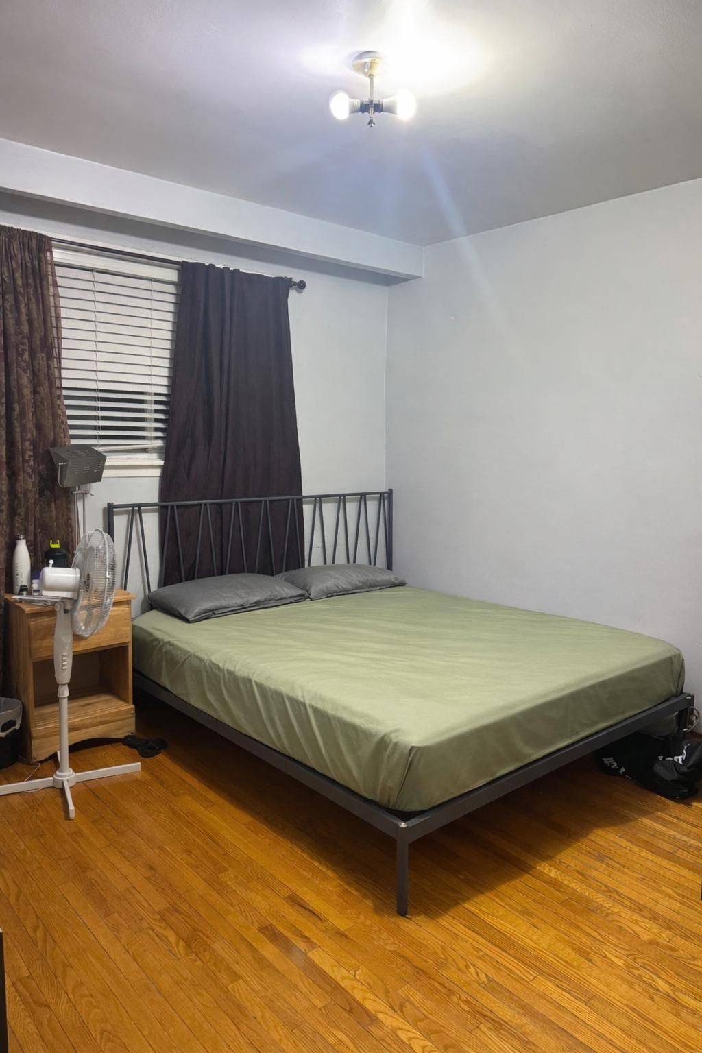 Mississauga, ON L4T 3S1,7523 Middlebrook ST #Upper