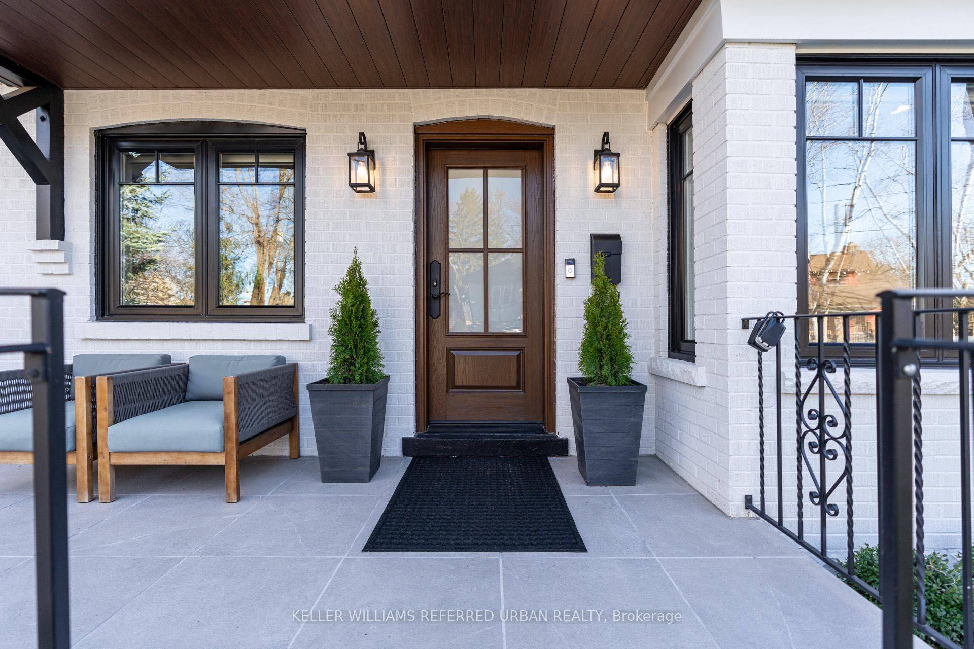 Mississauga, ON L5H 2M5,12 Wesley AVE